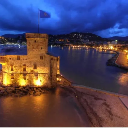 Bellaria Mondial Strategic Location 5 Terre-portofino Daire *