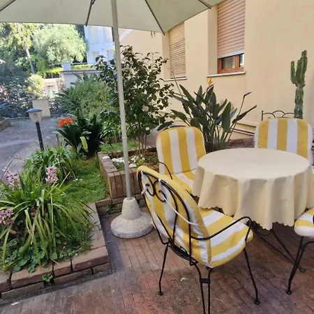 Bellaria Mondial Strategic Location 5 Terre-portofino Daire *